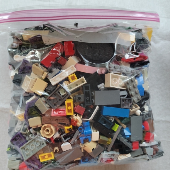 Legos - Picture 4 of 4